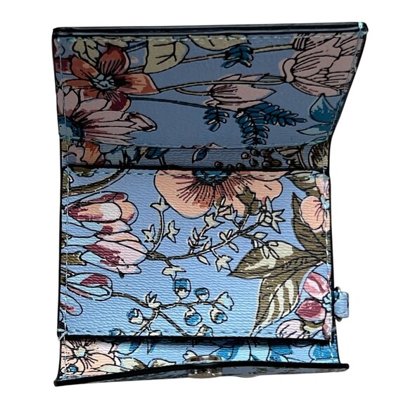 NWT Steve Madden Card Case Wallet  Pretty Floral On Blue Print Key Chain Snap - Picture 6 of 7